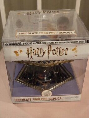 ♡ harry potter the noble collection chocolate frog prop replica new ♡